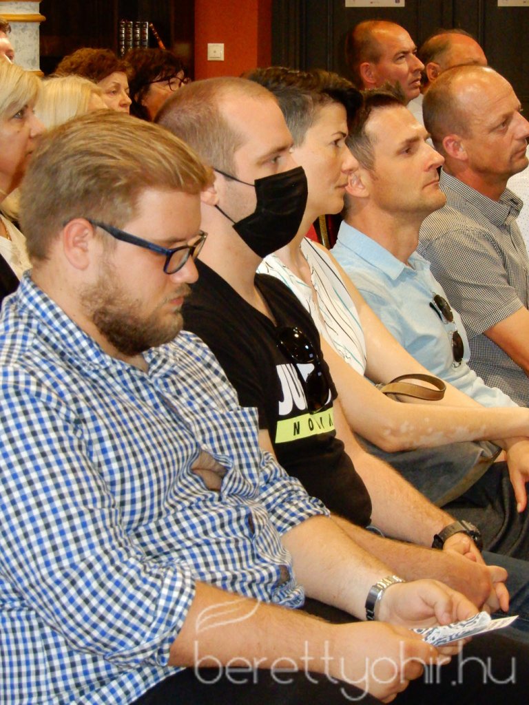 Átadták a felújított zsinagógát 11